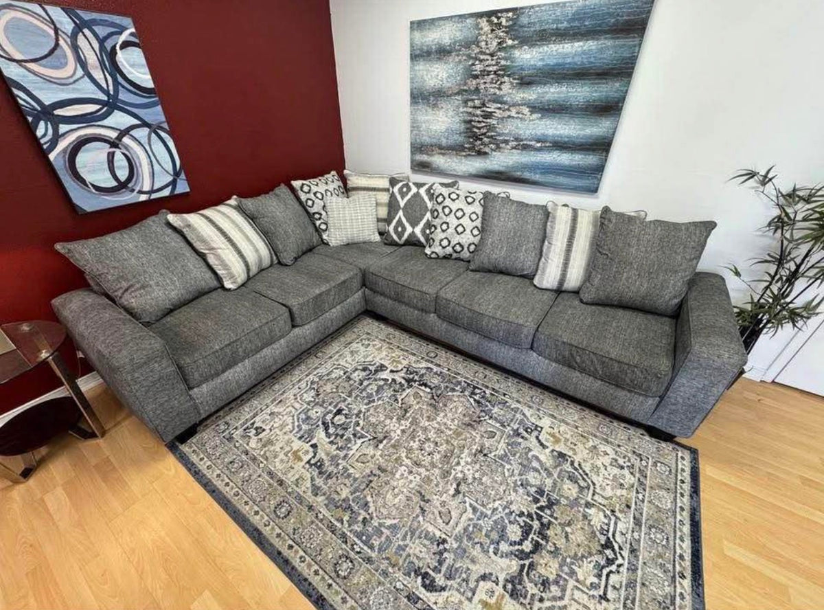 Rooms to Go - Carole Court