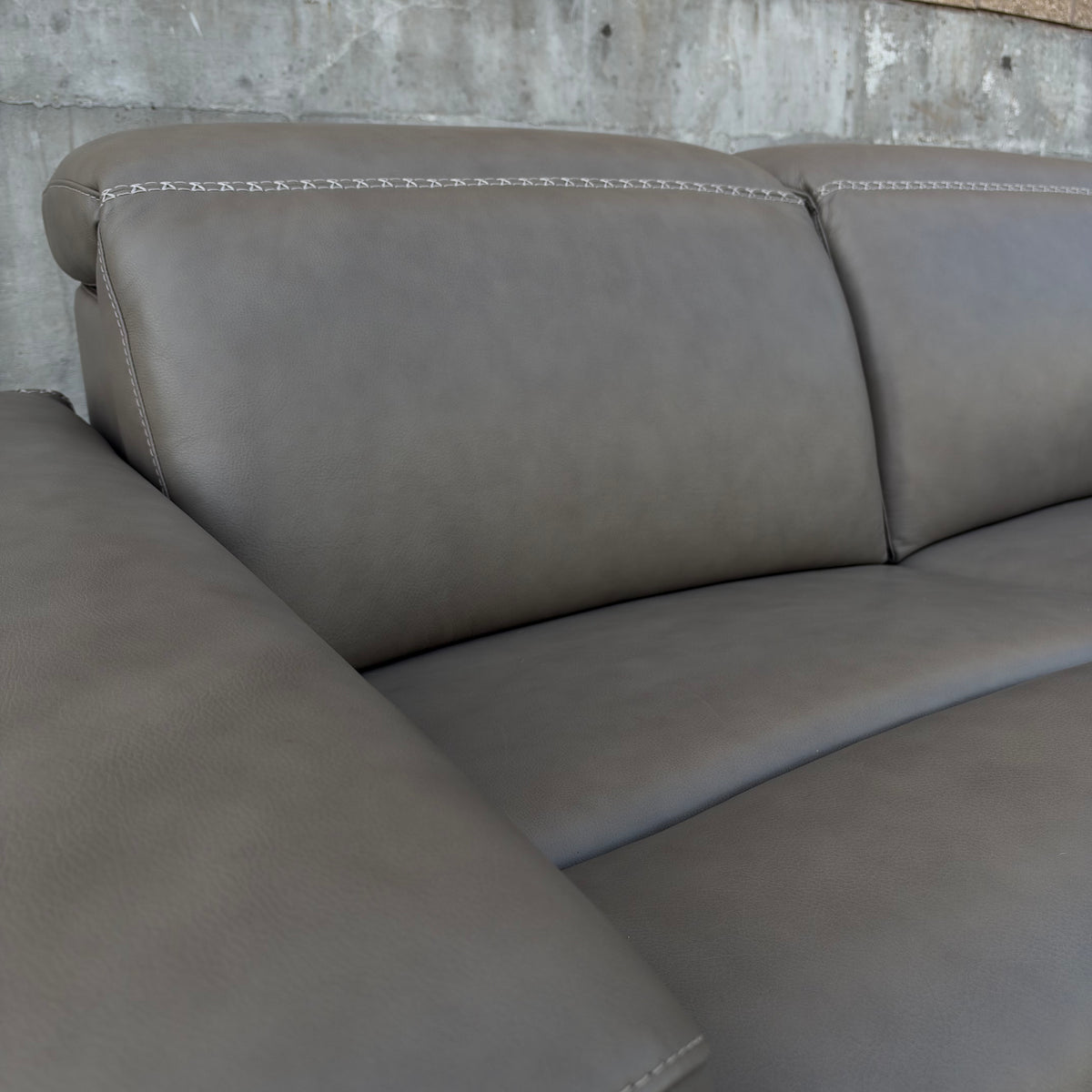 New Ashley - Correze Leather Power Reclining Set