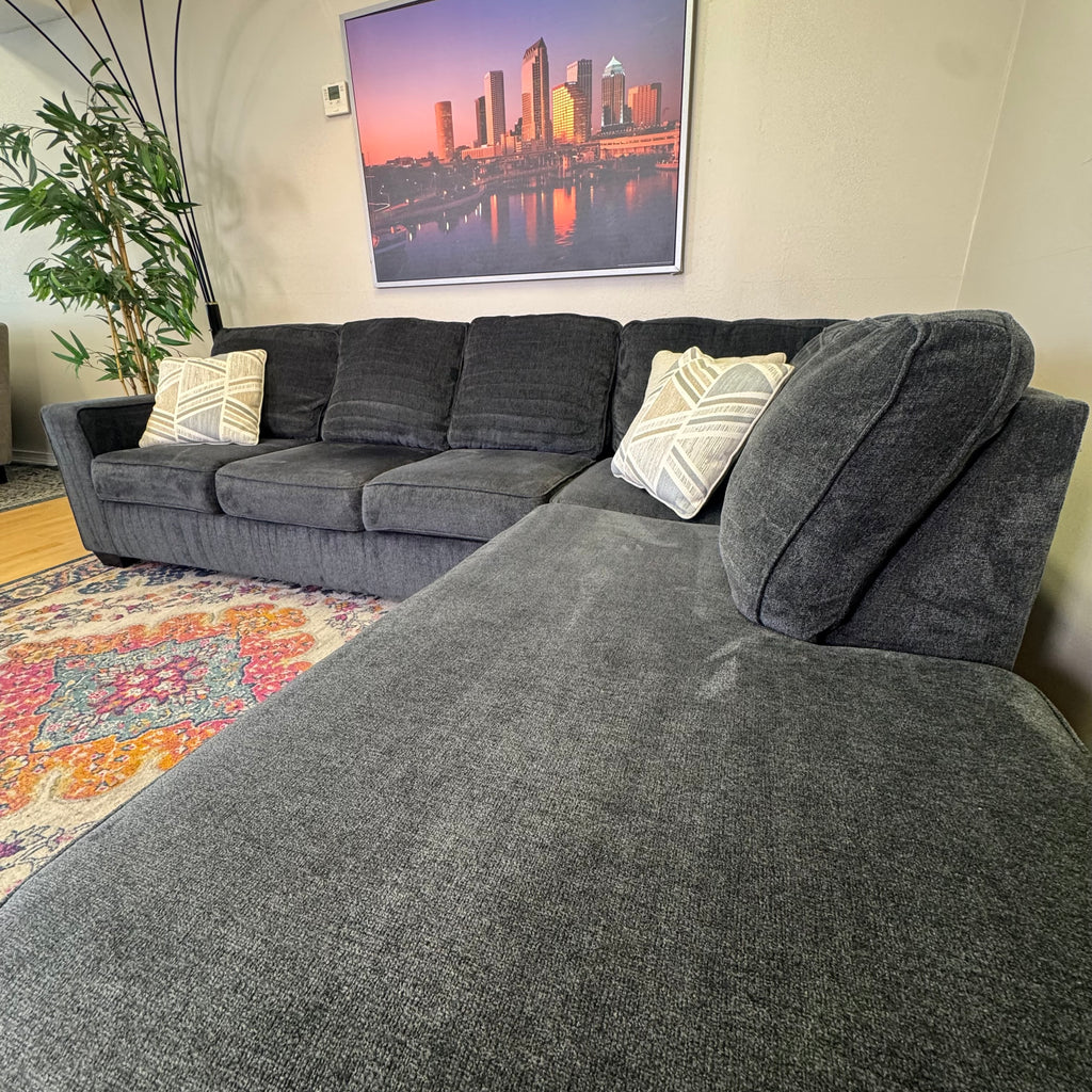 Ashley Furniture- Altari