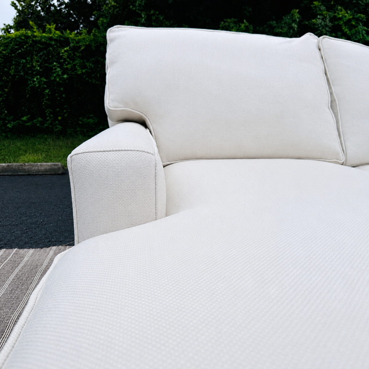 White Drexel Heritage L Shape Sectional