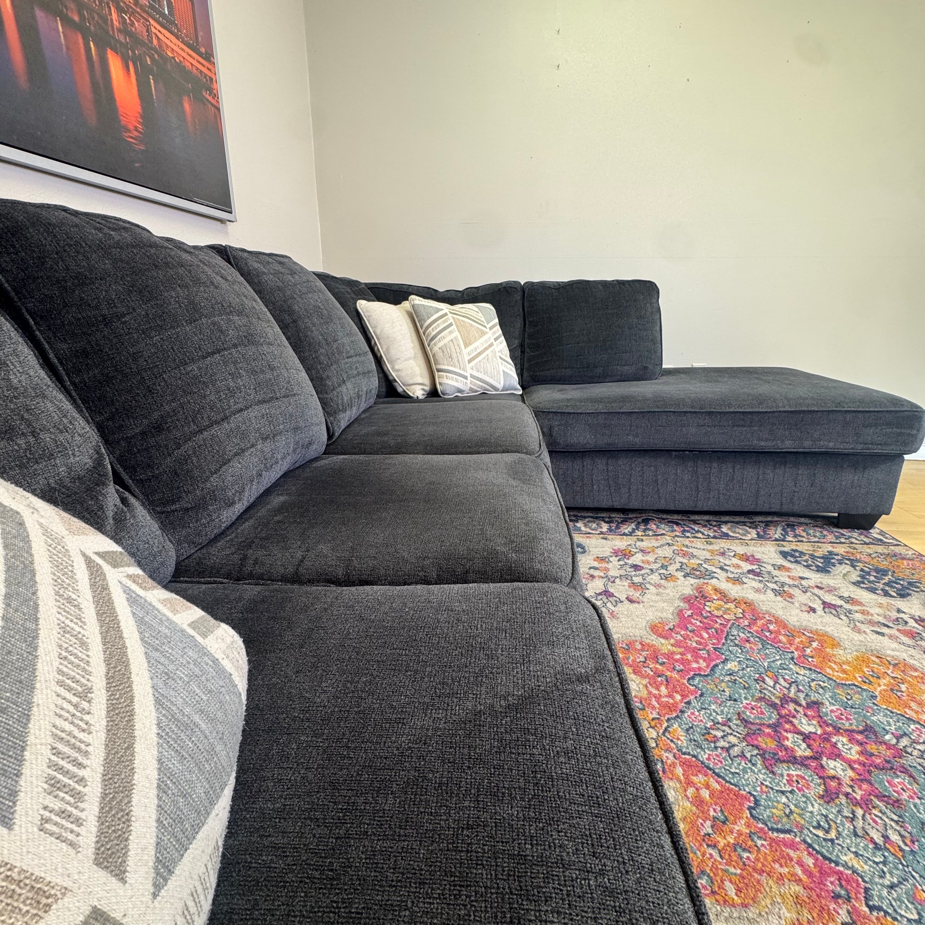 Ashley Furniture- Altari