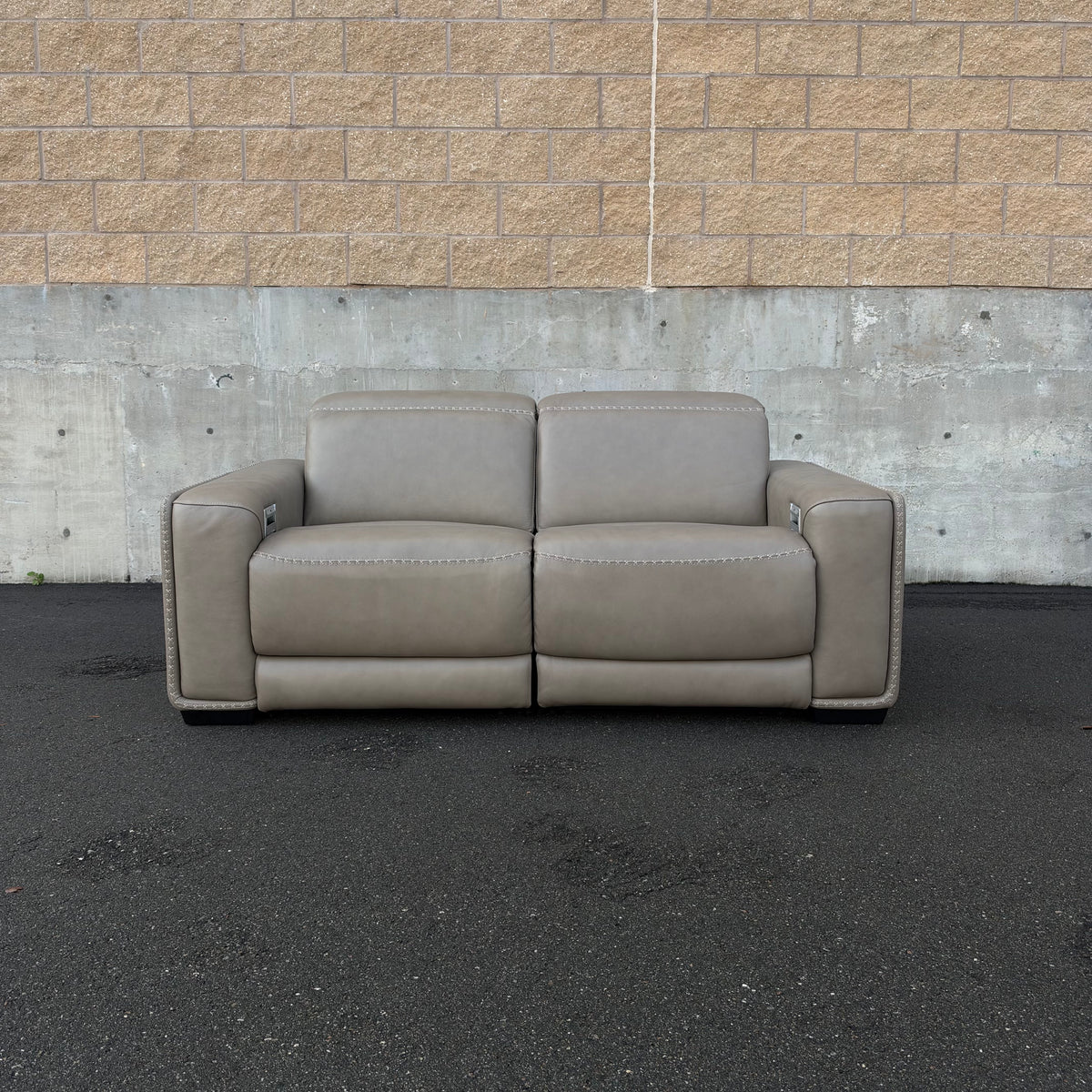 New Ashley - Correze Leather Power Reclining Set