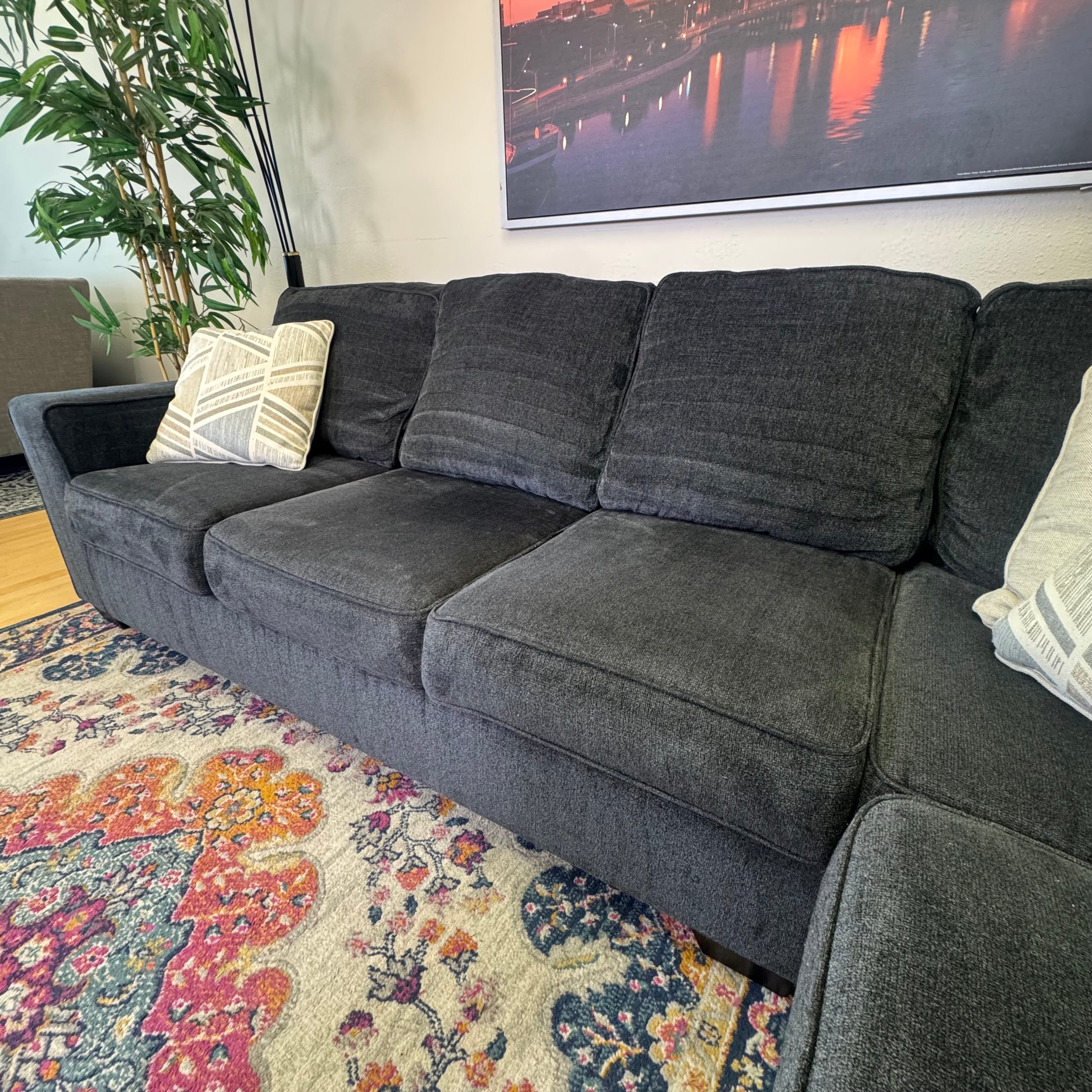 Ashley Furniture- Altari