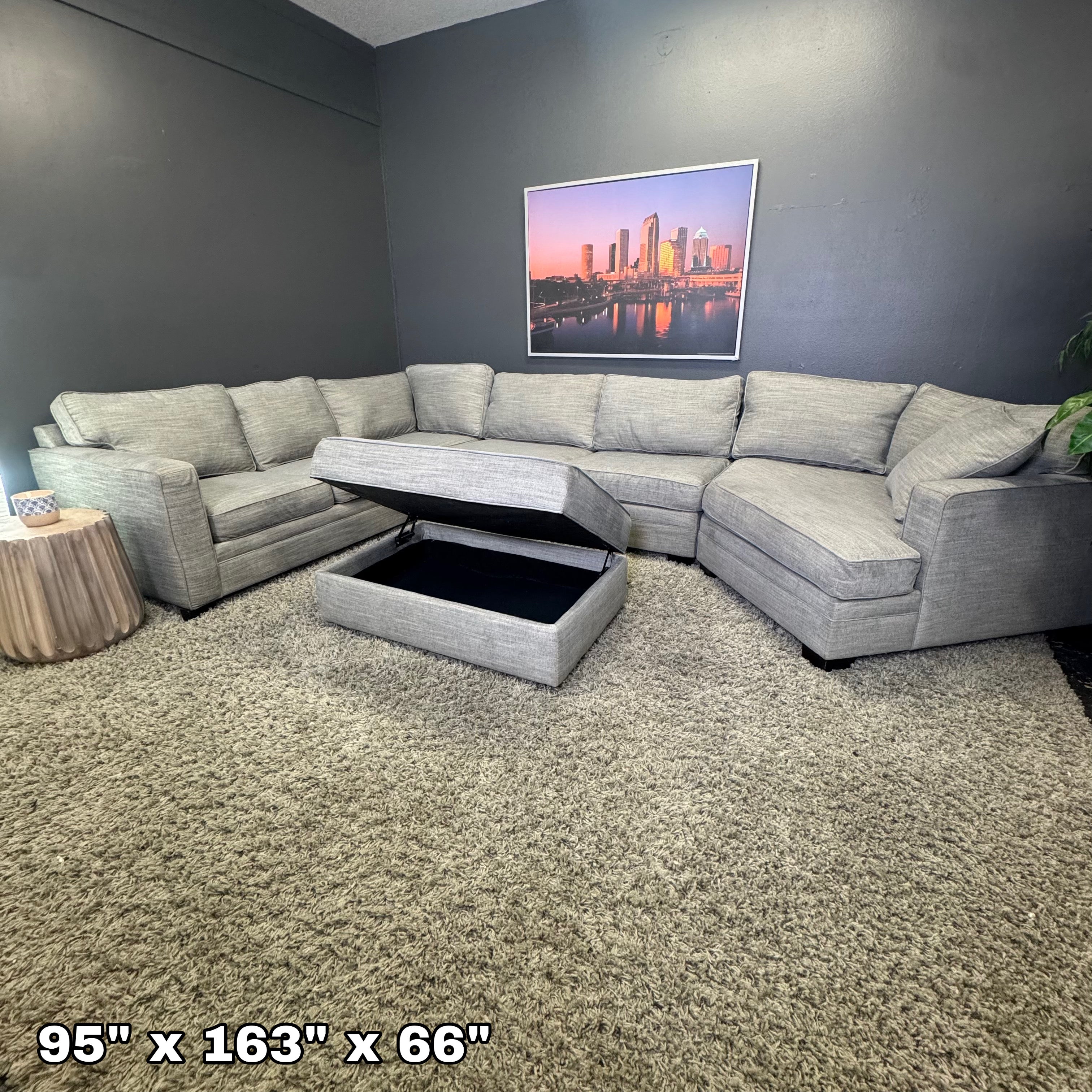 Havertys - Emerson Sectional