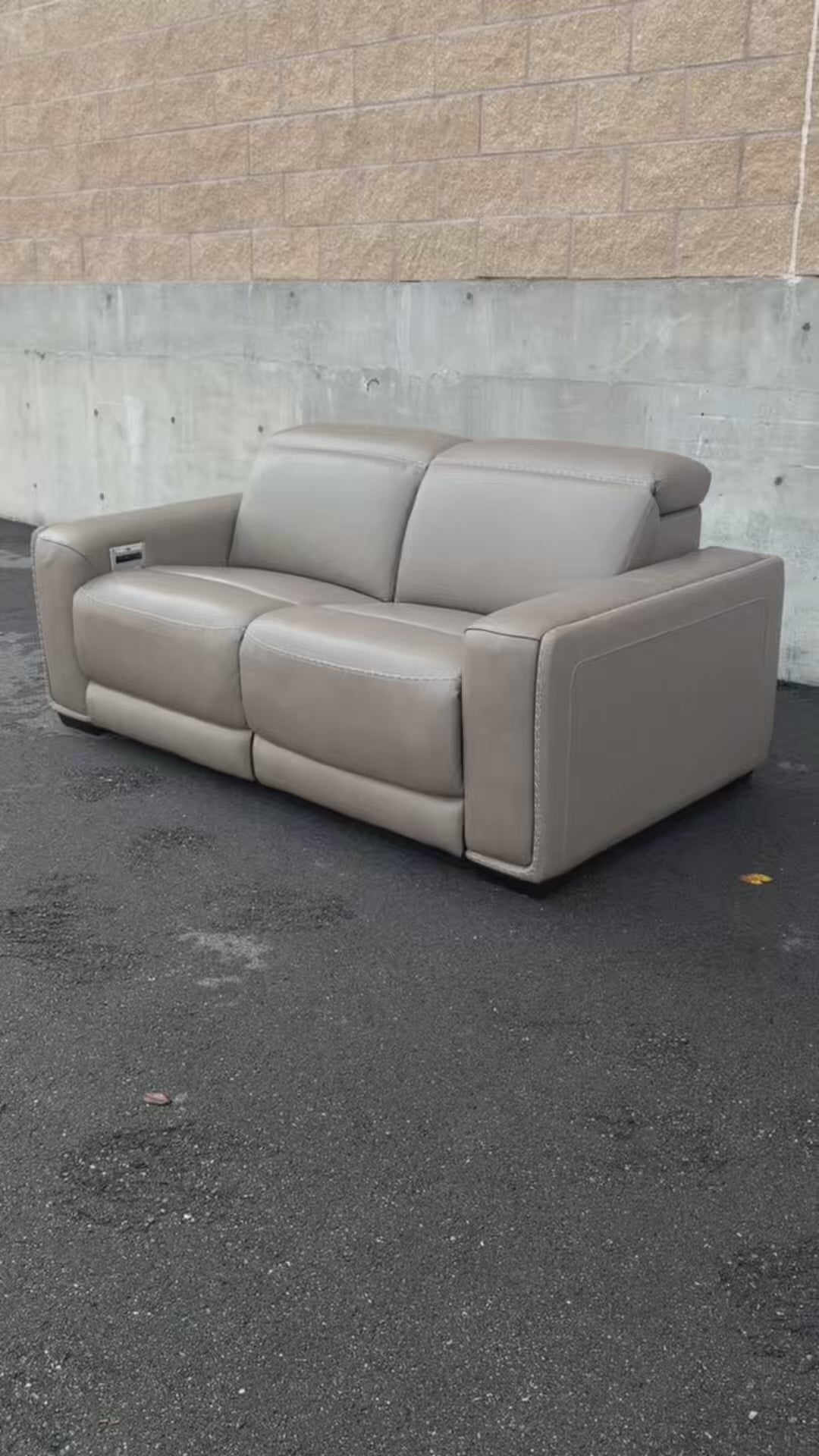New Ashley - Correze Leather Power Reclining Set